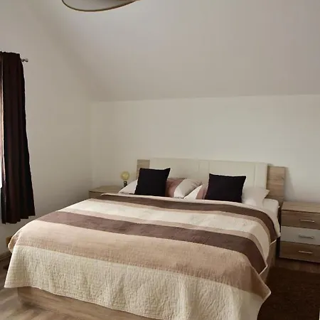 Lukov アパート Lukov (Teplice)